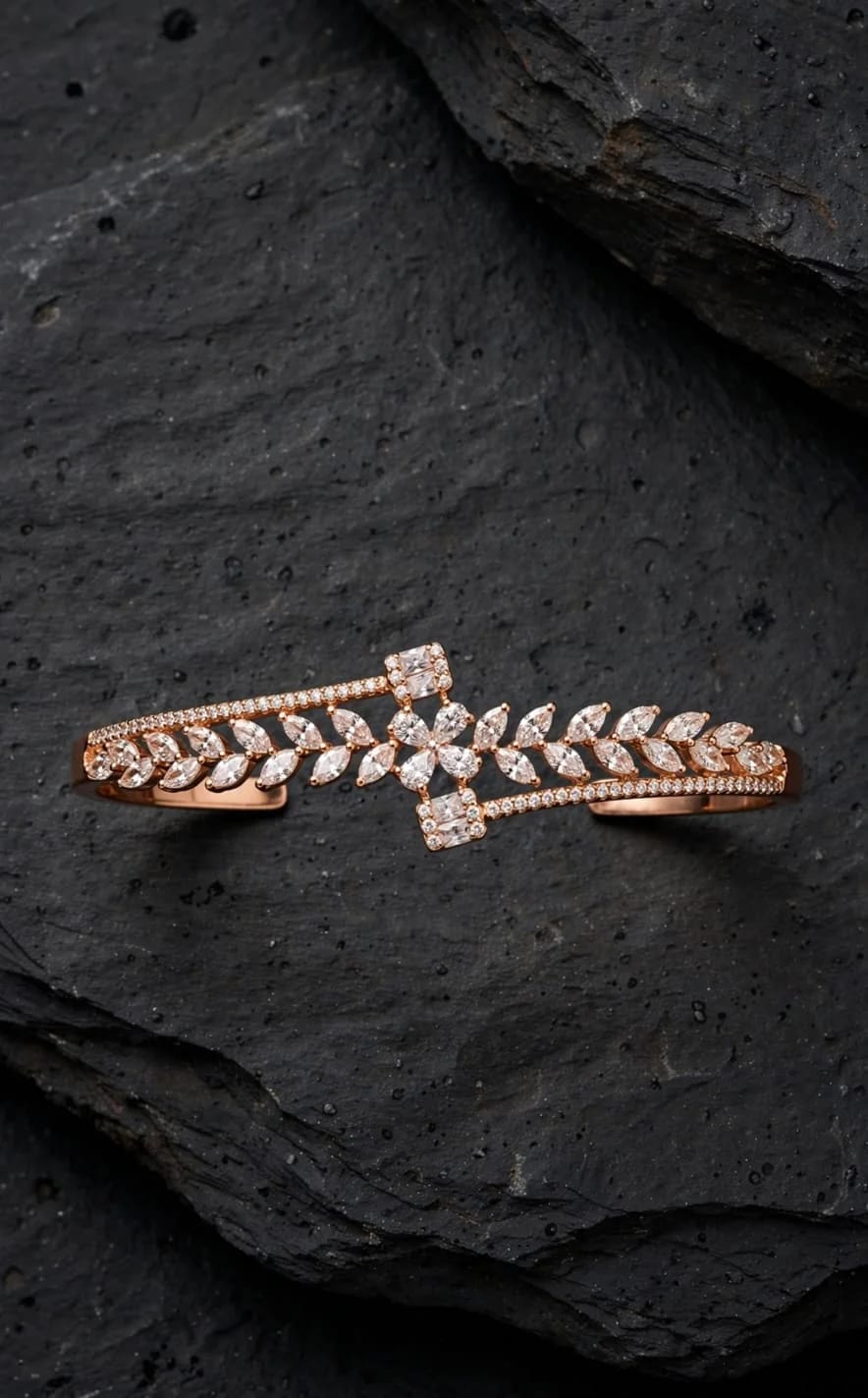 Rose Gold-plated Leaf Bypass Cuff