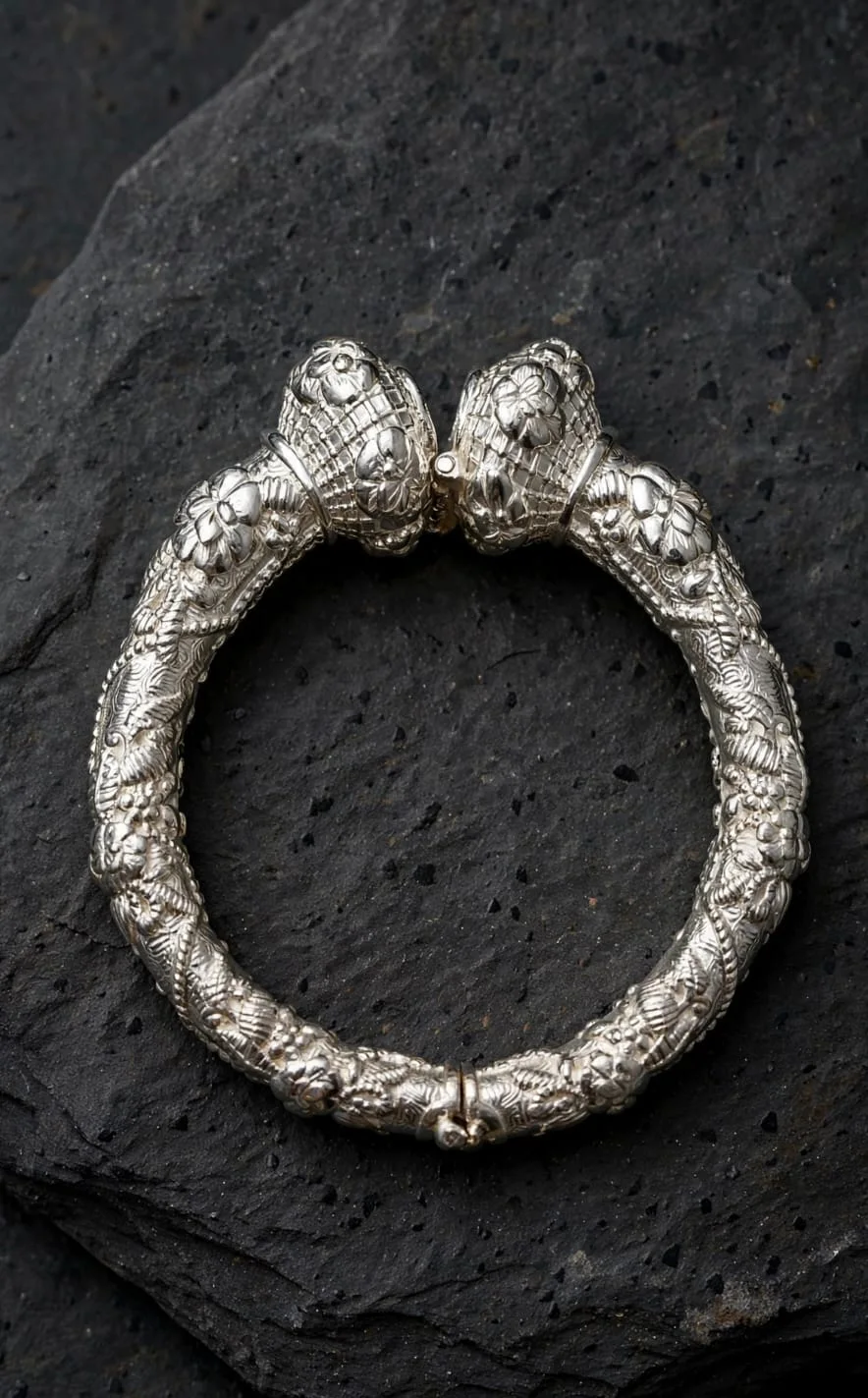Carved Lion-Head Kada