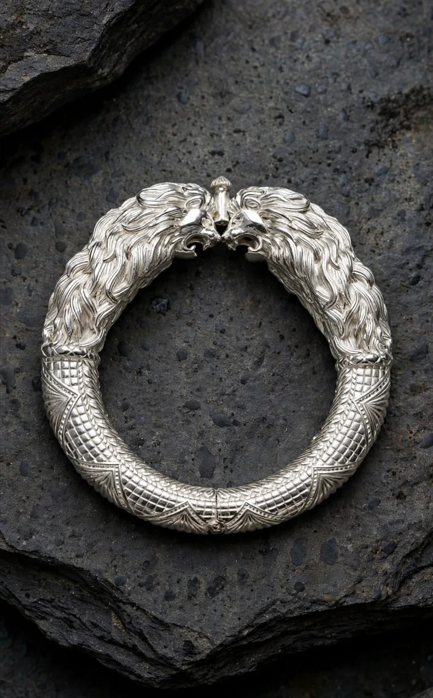 Maned Lion-Head Kada
