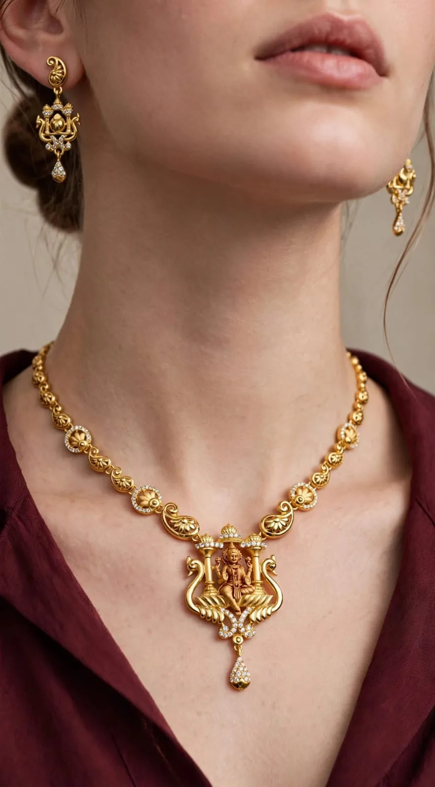 Gold-plated Swan Frame Lakshmi Necklace