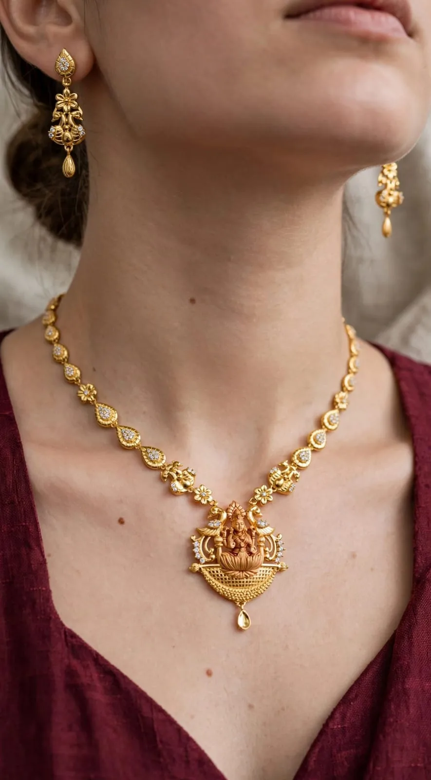 Gold-plated Paisley Lakshmi Necklace