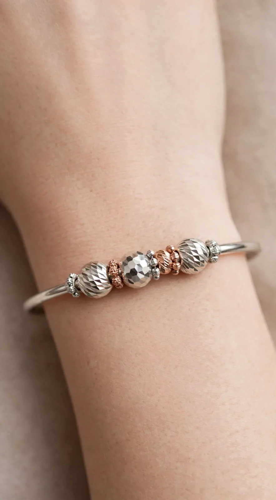Two-Tone Diamond-Cut Bead Bracelet