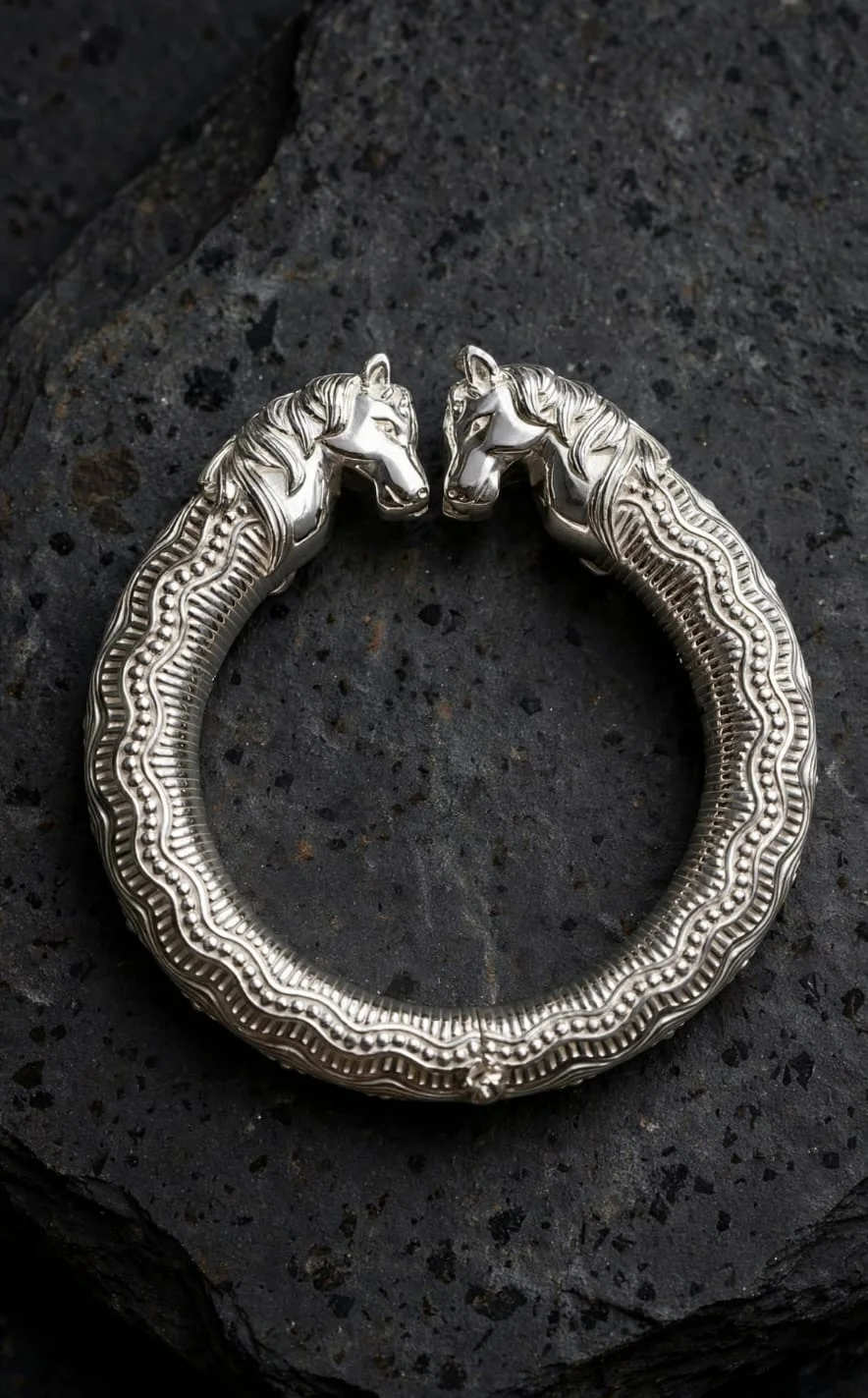 Horse-Head Kada